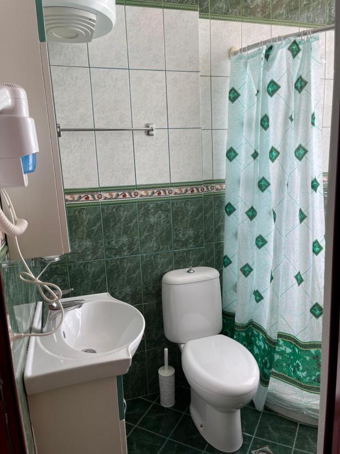 Hotel Veizi Хімара Екстер'єр фото