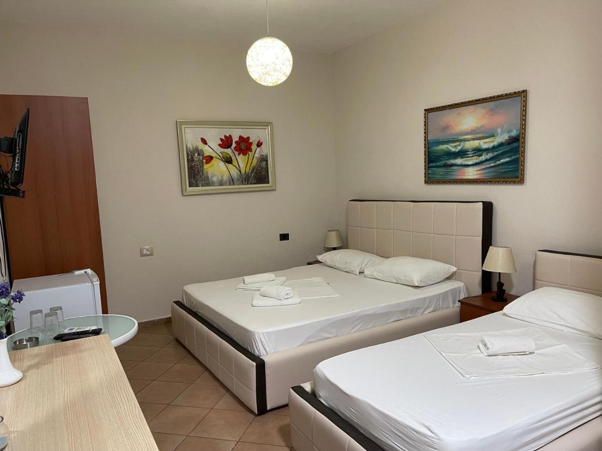 Hotel Veizi Хімара Екстер'єр фото