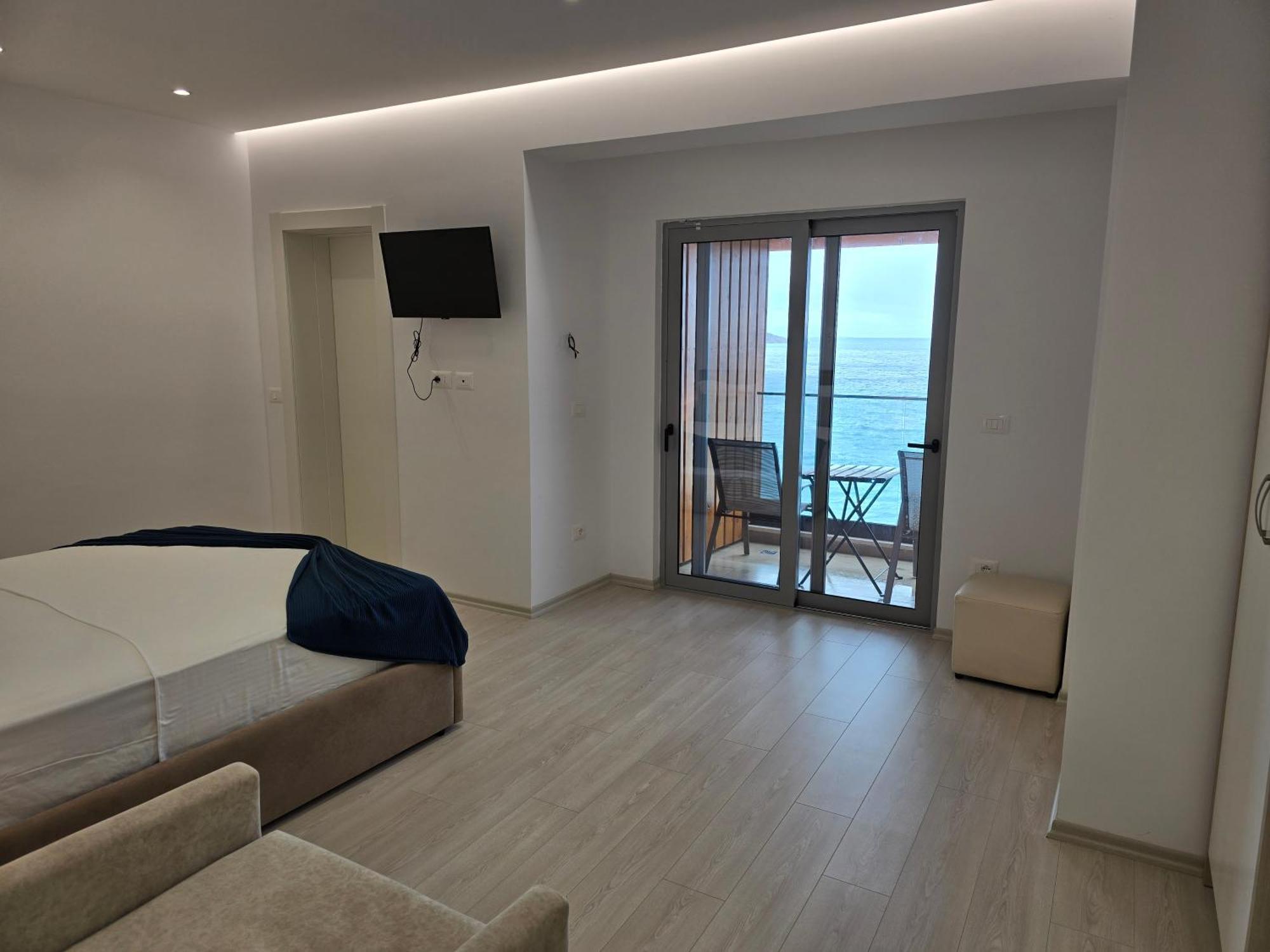 Hotel Veizi Хімара Екстер'єр фото