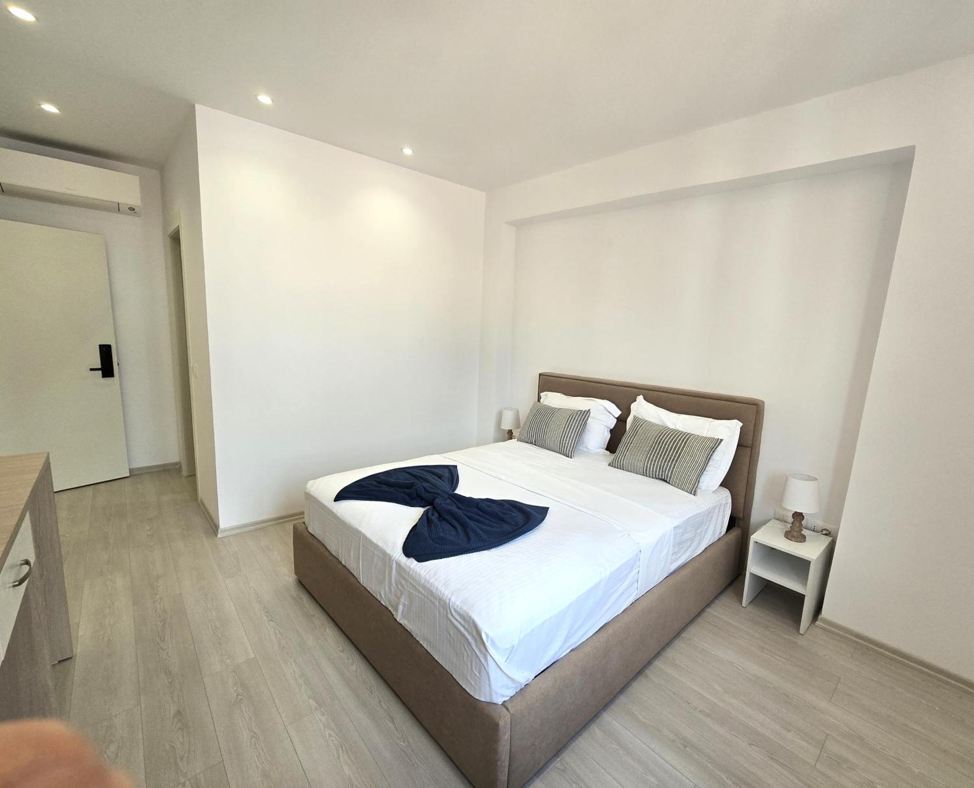 Hotel Veizi Хімара Екстер'єр фото