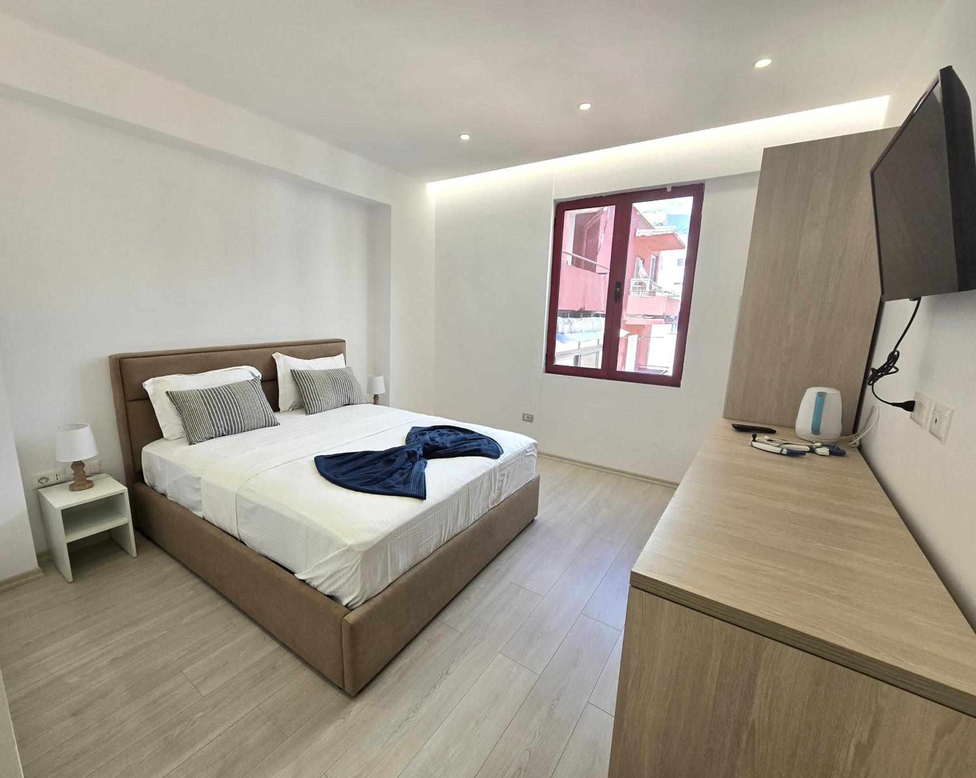 Hotel Veizi Хімара Екстер'єр фото